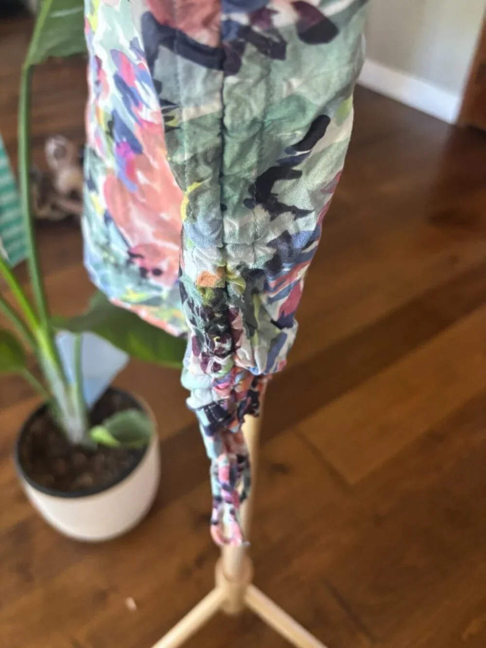 Cloth & Stone Watercolor Floral Drawstring Ruched Tank Top Rayon Size M